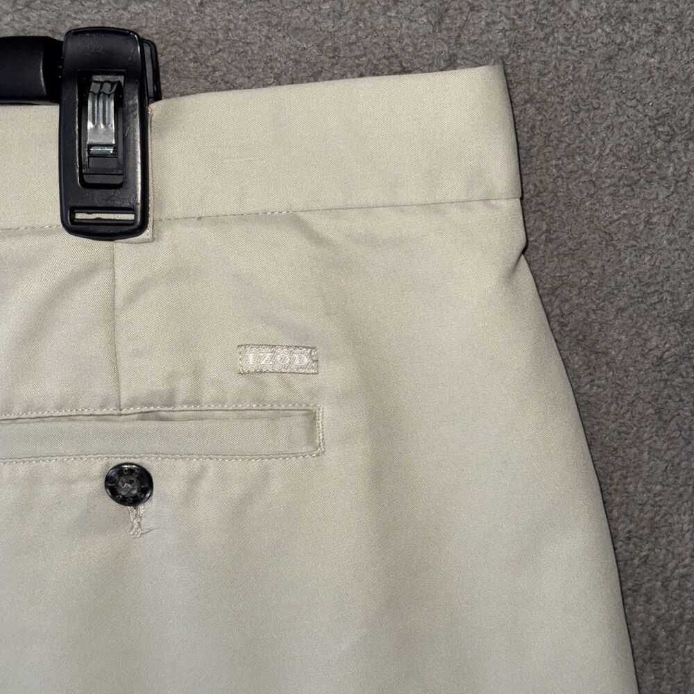 Men’s Shorts Lot Size 40 Haggar Navy Flat Front & IZOD Khaki Pleated 8.5" Inseam - Picture 11 of 12